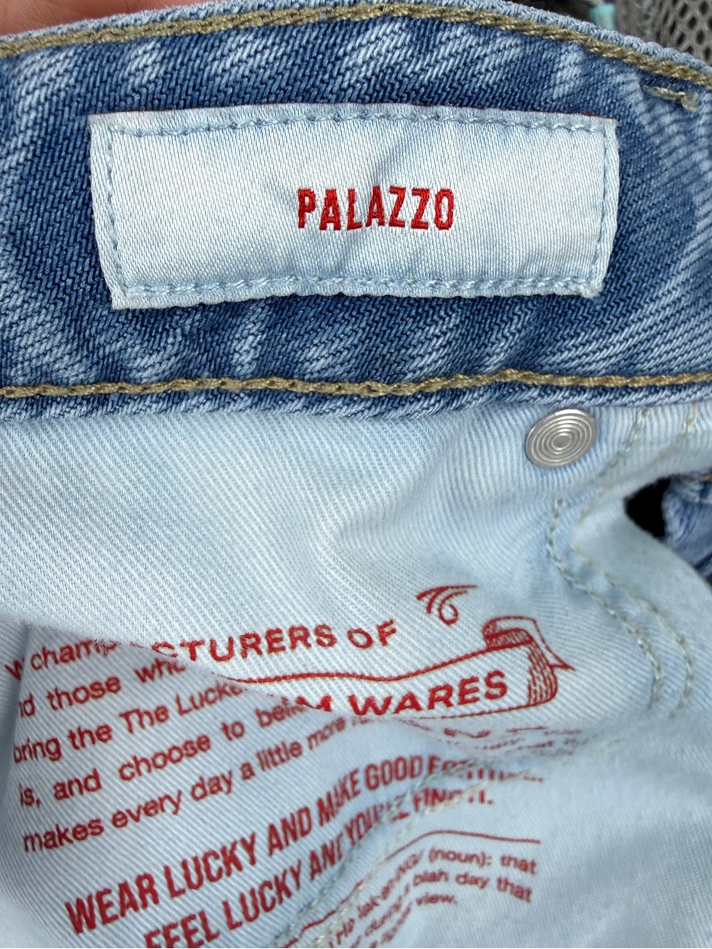 Lucky Brand The Palazzo Wide Leg Jeans Light Wash Tencel Blend Size 10 or 30 - Picture 12 of 15